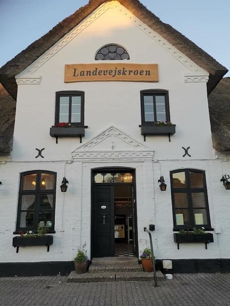 Dostrup Landevejskro & Motel Skærbæk Kültér fotó